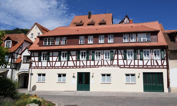 Heppenheim Apartment | Discover Das schiefe Haus: Pet & Child Friendly Retreat