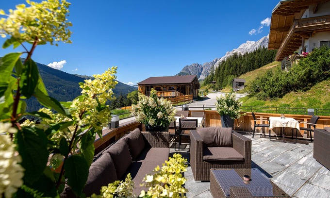 Muehlbach Am Hochkoenig Hotel | Eco-Friendly Das Grünholz Aparthotel with Spa & Pool
