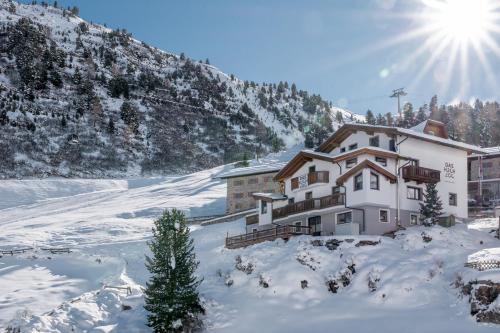 Obergurgl Apartment | Child-Friendly Stay at Das Hochegg - Rated 9.8/10