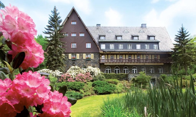 Hartenstein Hotel | Tranquil Escape at Romantik Hotel Jagdhaus Waldidyll