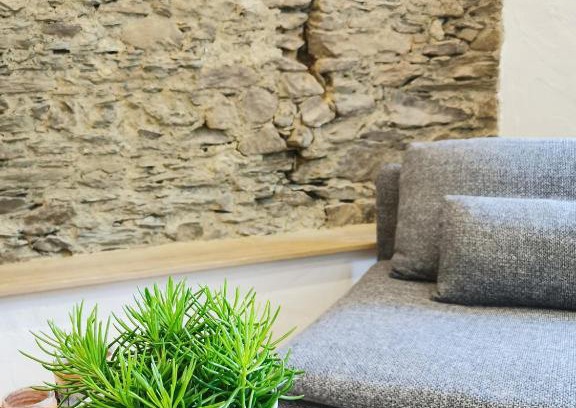 Heidenburg Apartment | Family-Friendly Stay at Das Kirch24 in Heidenburg