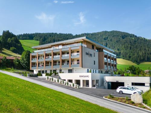 Muhlthal Apartment | Discover Das Lenz: Pet-Friendly Retreat with Pool Access
