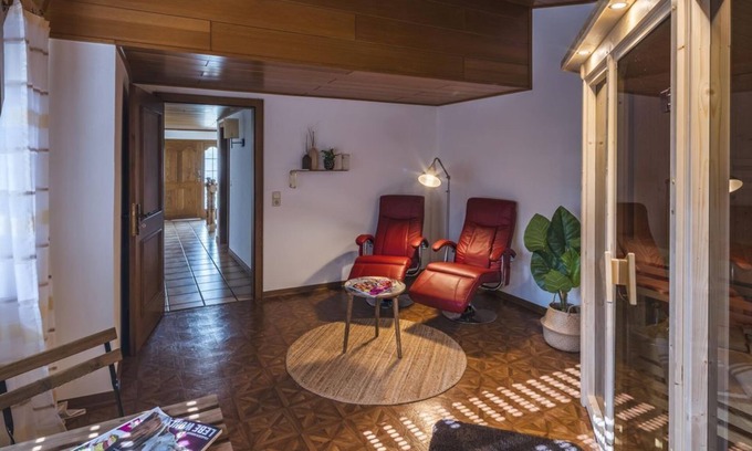 Meckel House | Comfortable Das Schmitz Haus with Spa and Family Amenities