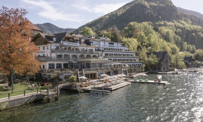 Traunkirchen Hotel | Explore Das Traunsee: 4-Star Stay with Spa & Pool