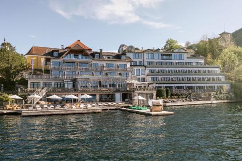 Traunkirchen Hotel | Discover Das Traunsee: Ocean View & Private Beach Retreat