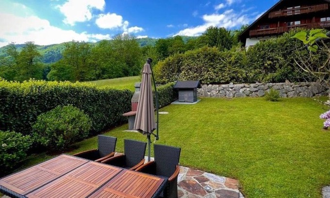Unterach am Attersee Apartment | Family-Friendly Retreat at Das Unterach Ferienwohnung