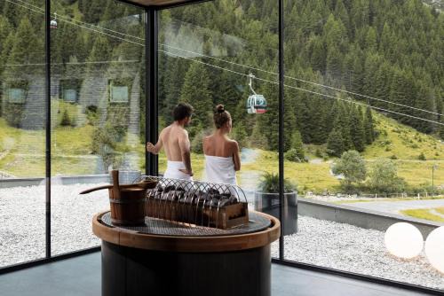 Mandarfen Hotel | Experience Comfort at Hotel Vier Jahreszeiten - 4 Stars