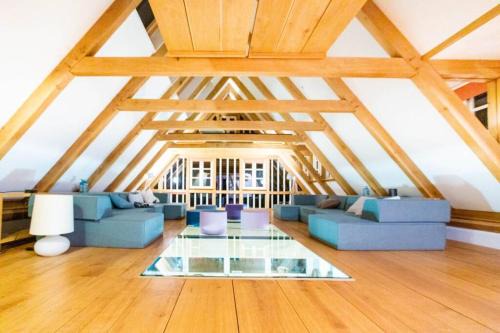 Wewelsfleth House | Spacious Das Wewelsflether Bäckerhaus with Oceanfront Views