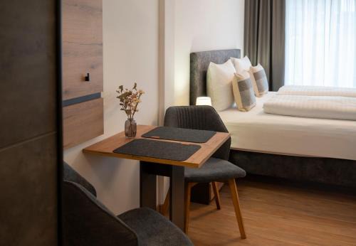 Bad Windsheim Apartment | Family-Friendly das windsHEIM Appartements – Top Rated Stay