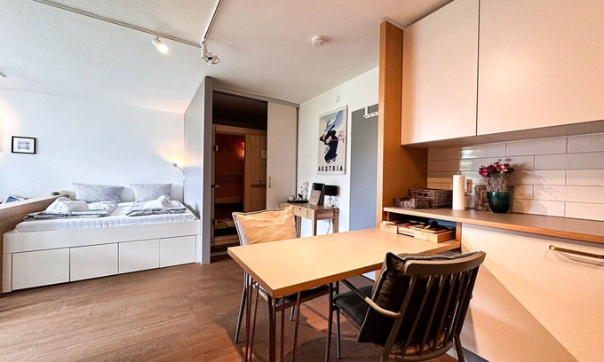Steibis Apartment | Cozy 1-Room Apartment with Sauna in Central Location