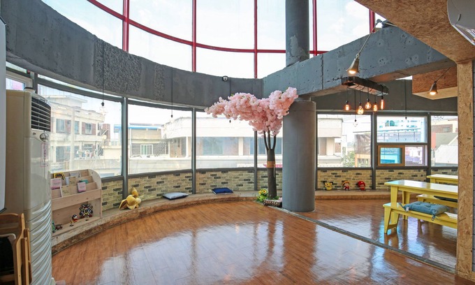 Gunsan House | Welcome to Dashim Guest House: Family-Friendly Getaway