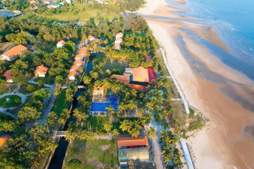 La Gi Hotel | Discover Dat Lanh Beach Resort with Private Beach Access