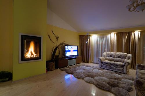 Maskavas Forstate Apartment | Daugava rrlux Penthouse with fireplace and free parking