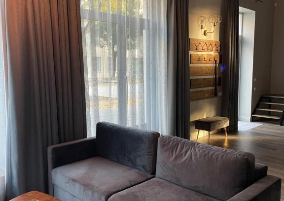 Kaunas Apartment | Discover Daukanto 5: Guest Rated 9.8 & Family-Friendly