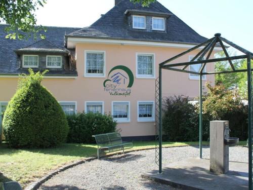 Daun House | Relax at Daun Holiday Residence - Pet and Child Friendly