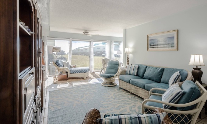 Dauphin Island Condo | Discover Dauphin Island's East End Jewel with Ocean Views