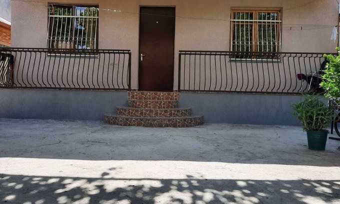 Tbilisi House | Welcoming David's Villa Tbilisi: Pet-Friendly Getaway