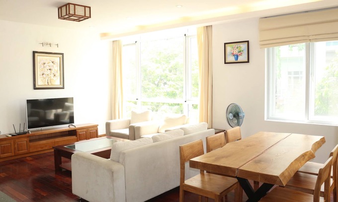 Tay Ho Apartment | Pet-Friendly Getaway at Davidduc 14 Xuan Dieu