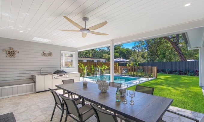 Pearl Beach House | Daybreak Cottage: Perfect Retreat for Families with Pool