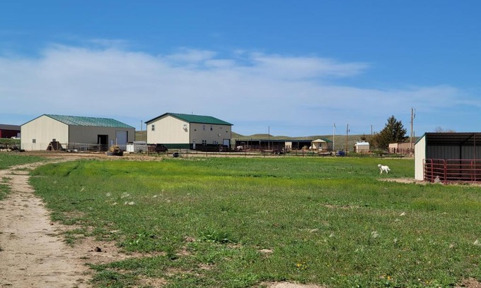 Lingle House | Discover Daydreamers Guest Ranch Suite: Pet-Friendly Retreat