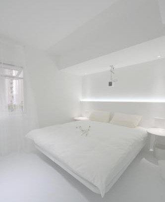Yuzhong Apartment | Daydreaming House under the Road