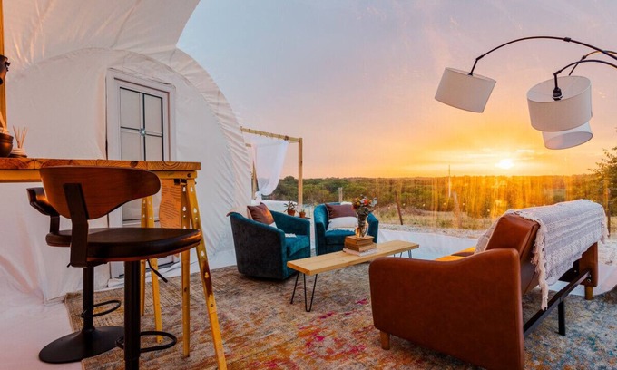 Westminster Cabin | "Daylight" Inflatable Dome with Star/Sunset/Farm Views