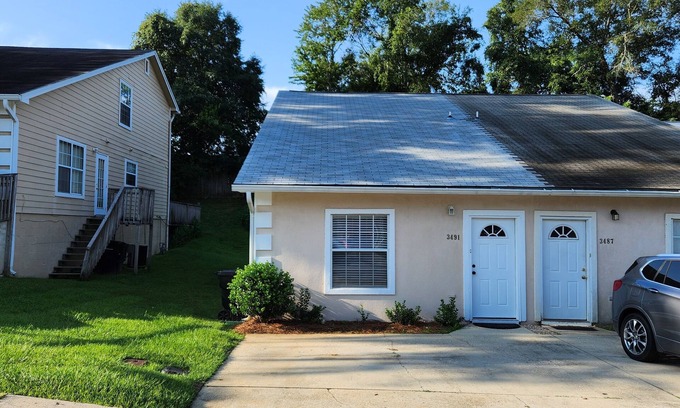 Tallahassee House | Daylily - 3 Bedroom, 2 bath Townhouse