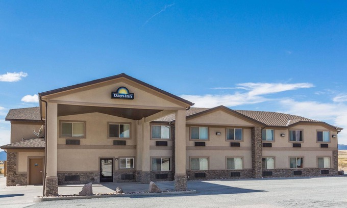 Beaver Hotel | Comfortable Stay at Days Inn by Wyndham Beaver with Spa