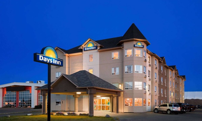 Bonnyville Hotel | Comfortable Stay at Days Inn by Wyndham Bonnyville