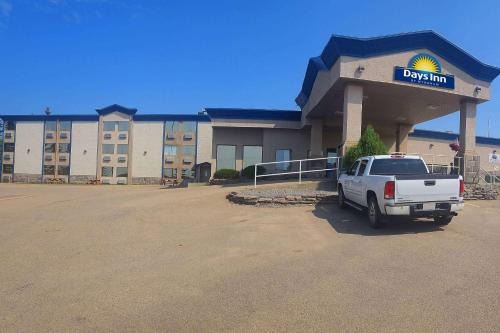 Drayton Valley Hotel | Convenient Days Inn by Wyndham Drayton Valley Awaits You