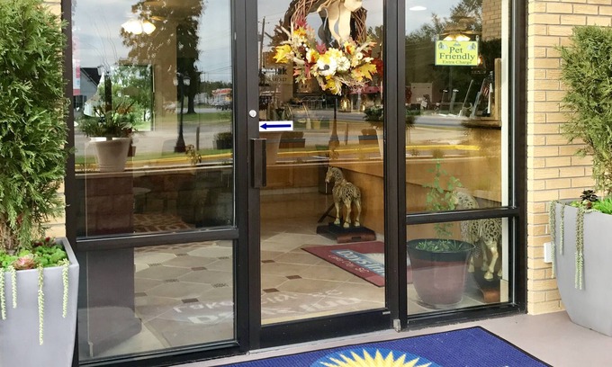 Lake City Hotel | Eco-Friendly Comfort at Days Inn by Wyndham Lake City