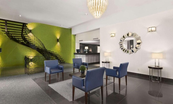 Saint-Laurent Hotel | Convenient Days Inn by Wyndham Montreal Airport Stay