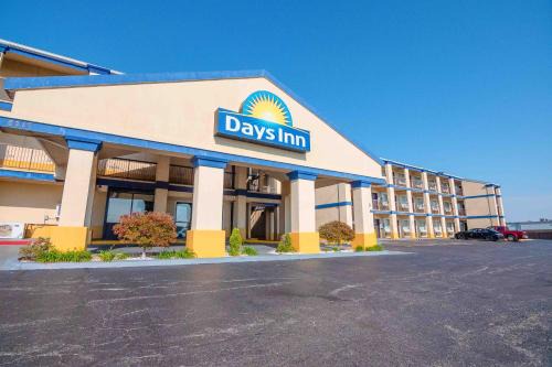 South Oklahoma City Hotel | Affordable Stay at Days Inn by Wyndham Oklahoma City/Moore