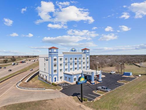 Salado Hotel | Days Inn by Wyndham Salado