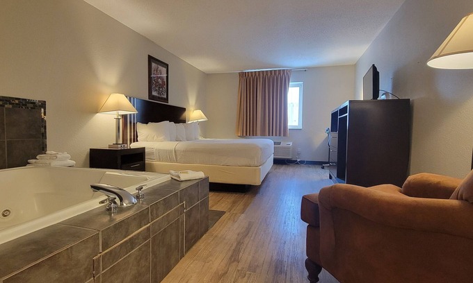 Sheridan Hotel | Relaxing Retreat at Days Inn by Wyndham Sheridan