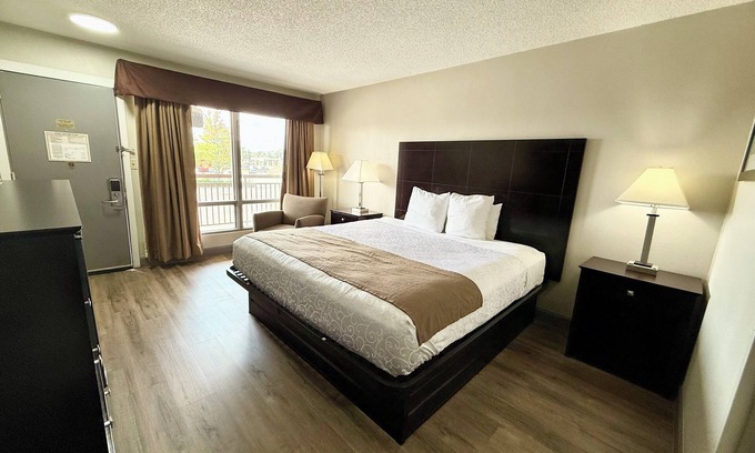 St. Charles Hotel | Experience Relaxation at Best Western Inn of St. Charles