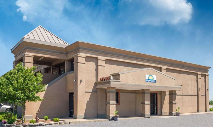 Mount Sterling Hotel | Comfortable Days Inn by Wyndham Mt. Sterling for Families