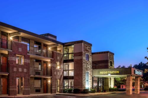 Vineland Hotel | Comfortable Stay at Days Inn by Wyndham Vineland