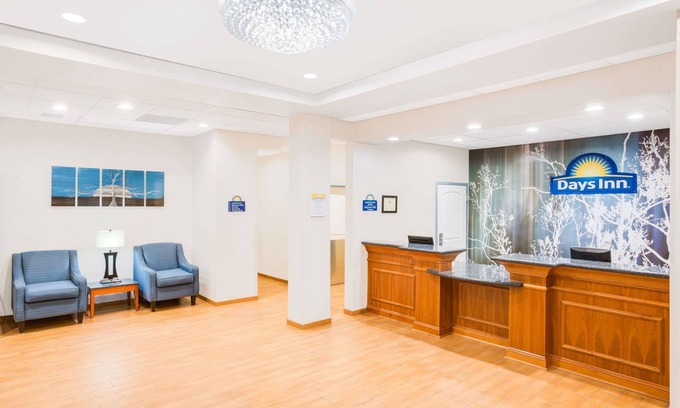 Evans Mills Hotel | Welcoming Days Inn by Wyndham Evans Mills with Spa & Breakfast