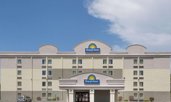 Wilkes-Barre Hotel | Family-Friendly Days Inn by Wyndham Wilkes Barre Awaits