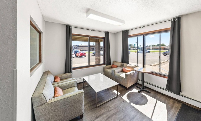 Winona Hotel | Eco-Friendly Days Inn by Wyndham Winona with Breakfast Included