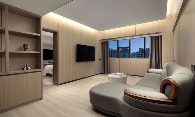 Chikan District Hotel | Budget-Friendly Days Inn by Wyndham in Zhanjiang Zone