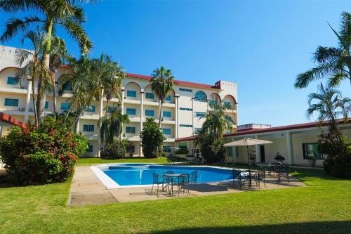 San Juan Bautista Tuxtepec Hotel | Relax at Best Western Plus Tuxtepec: Family-Friendly Retreat