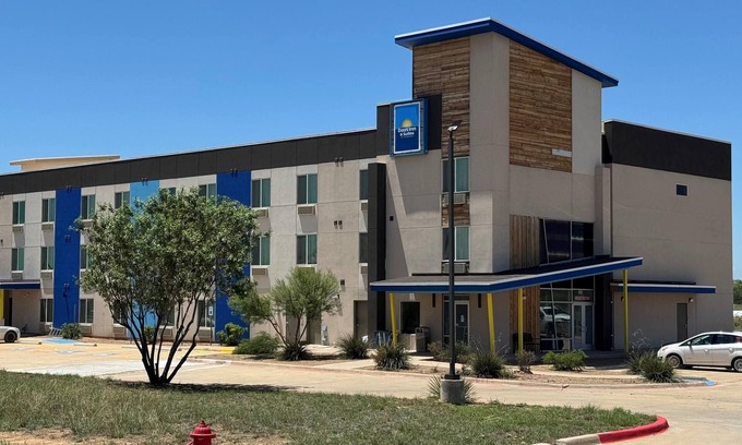 Colorado City Hotel | Inviting Studio 6 in Colorado City, TX - Family Friendly Stay