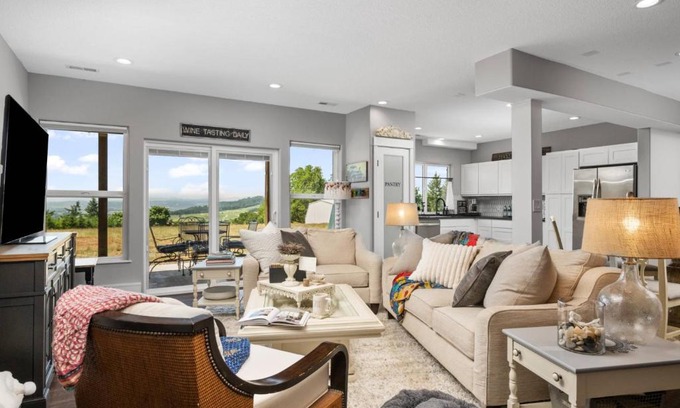 Amity House | Relax and Unwind at Daze Off Amity with Hot Tub Access