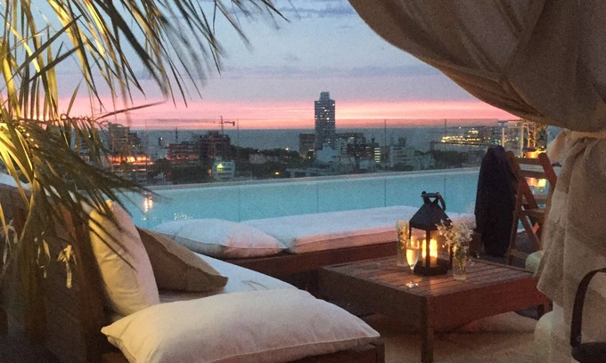 Punta Carretas Hotel | Relax at Dazzler by Wyndham Montevideo with Pool & Spa