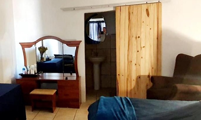 Vanderbijlpark House | Discover The Little Peaceful Retreat: Family-Friendly Getaway
