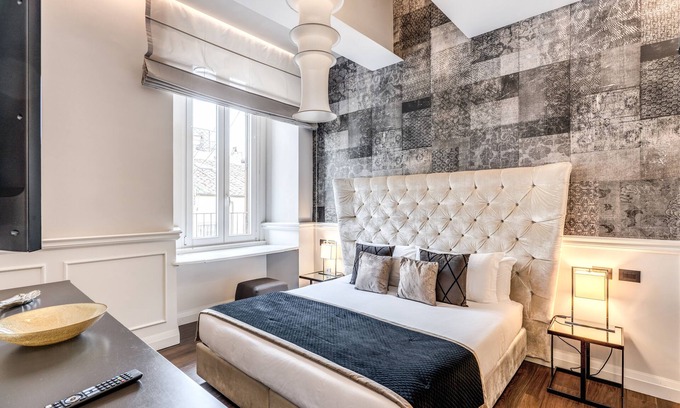 Rione III Colonna House | DC Collection Spagna: Exceptional Amenities & Guest Rated 9.6