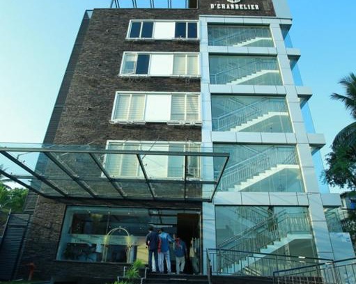 Ernakulam South Hotel | Chandelier Hotel: Family-Friendly Stay with Breakfast Included