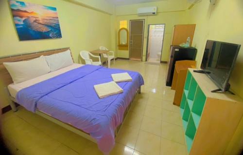Rangsit House | Budget-Friendly DD Mansion: Pet Friendly & Family Amenities